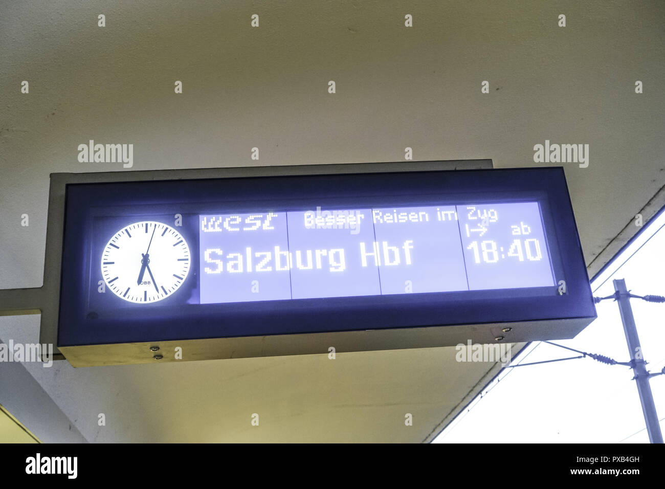 La Westbahnhof, estación de tren Bahnhofs Ciudad Wien West, Viena, Austria, Salzburgo. Foto de stock