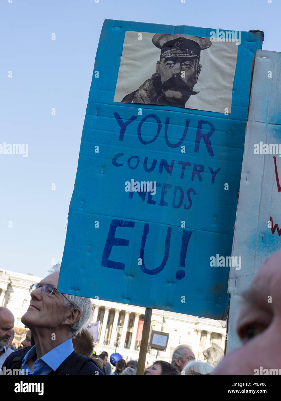 Un pro Unión Europea póster con Lord Kitchener, declarar que su país necesita UE Foto de stock