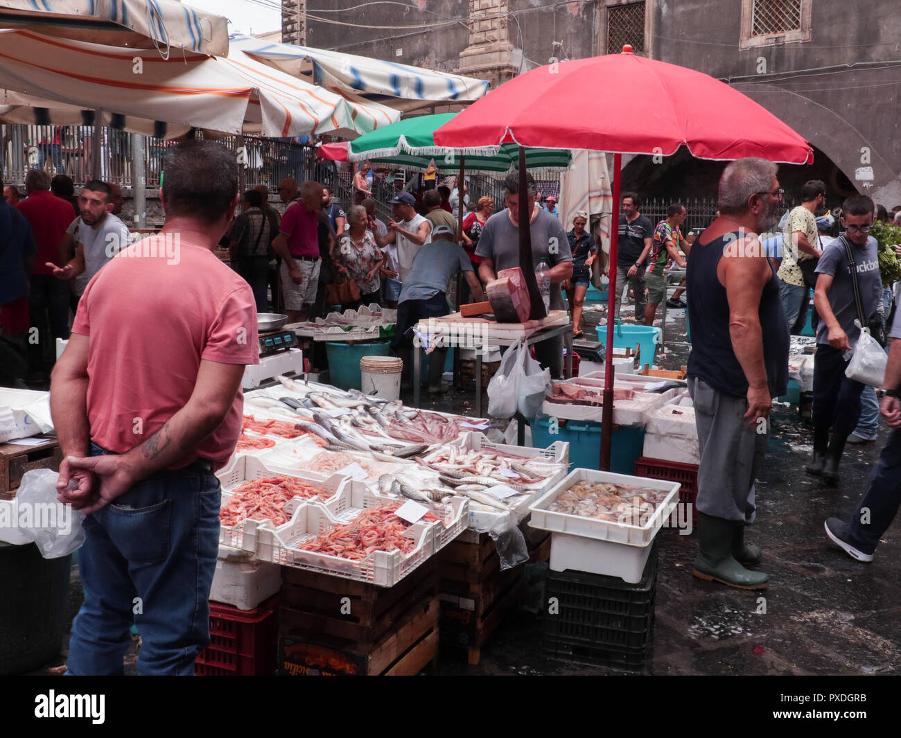 Mercado De Pescado De Catania Fotos e Imágenes de stock Alamy