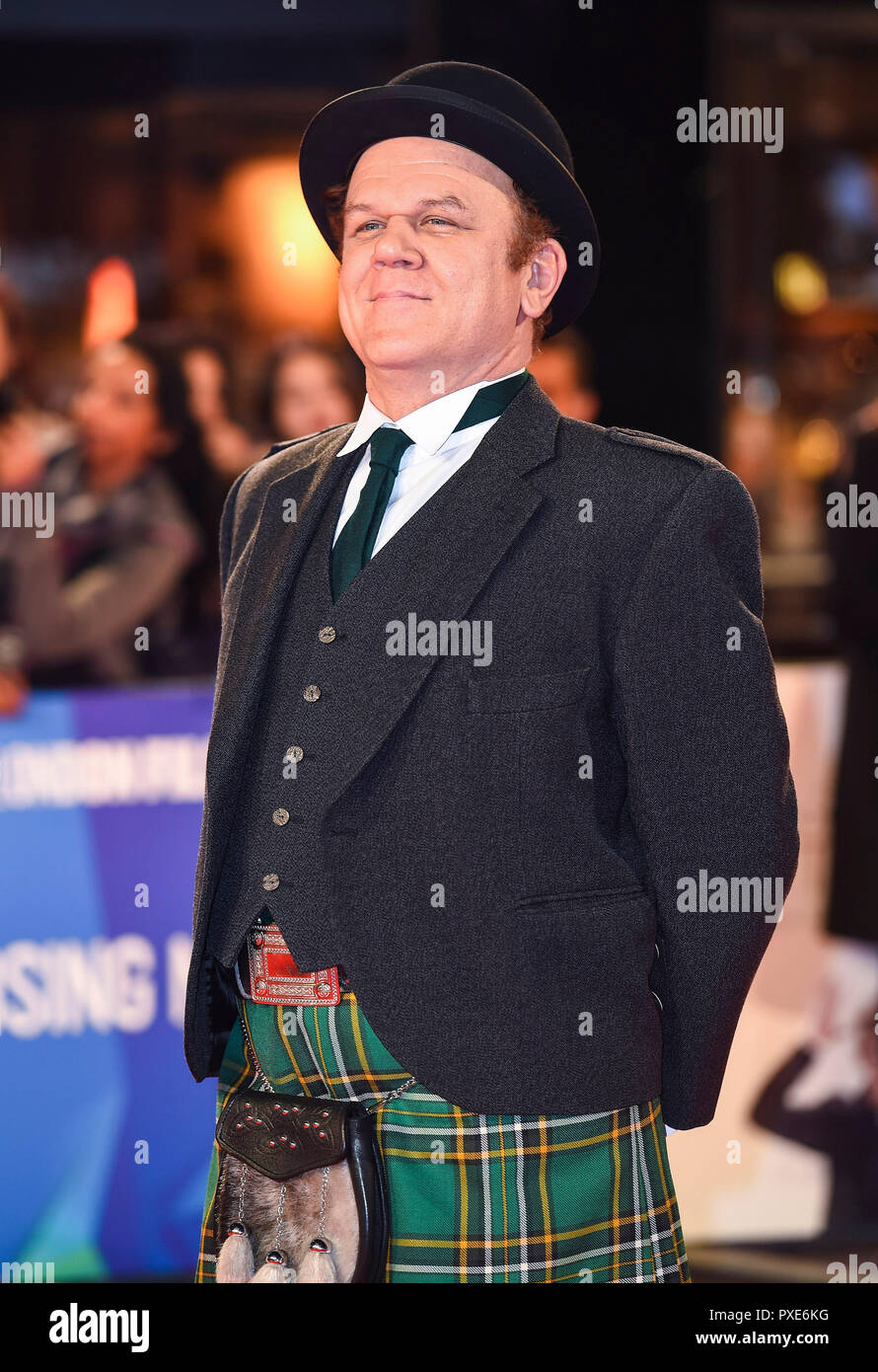 John C. Reilly asiste al estreno mundial de la noche de cierre y proyección de gala de 'Stan y Ollie' durante el 62º bfi London Film Festival. Foto de stock