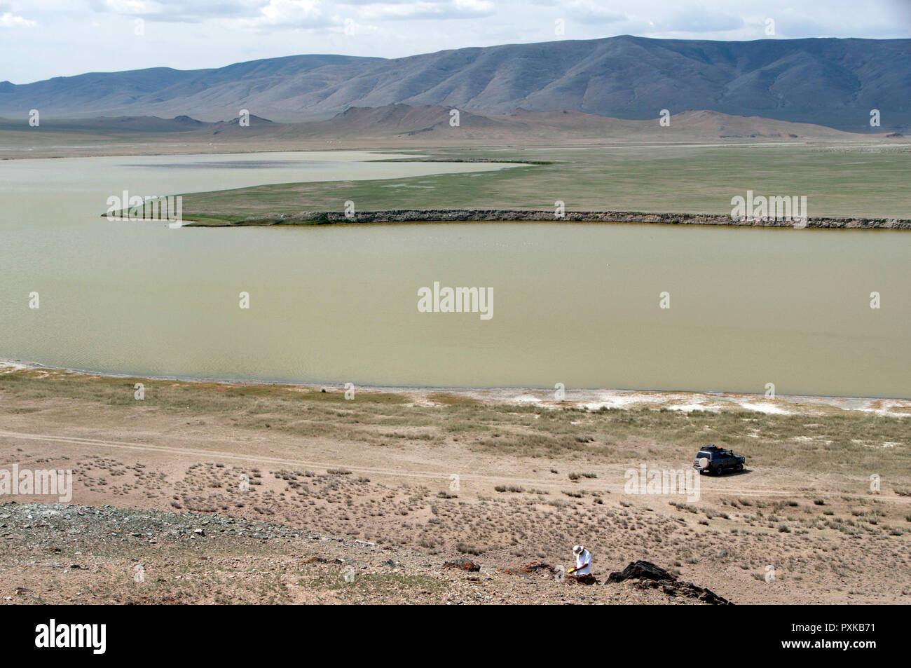 Apéndice Lake (хавсралт Bayankhongor нуур) y montañas, Galuut Suma, Bayankhongor Aimag (Provincia), Mongolia Foto de stock