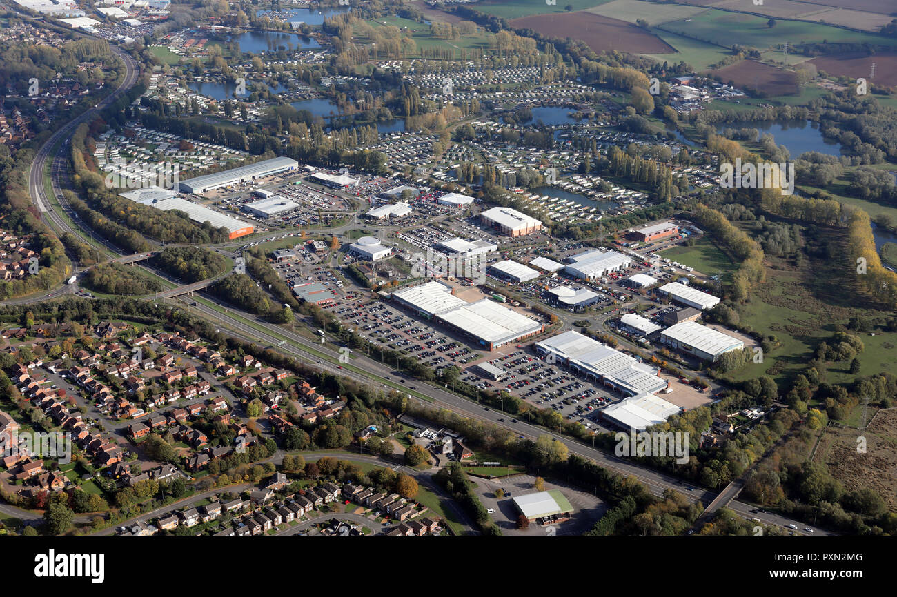 Vista aérea de Riverside Retail Park, Northampton Foto de stock