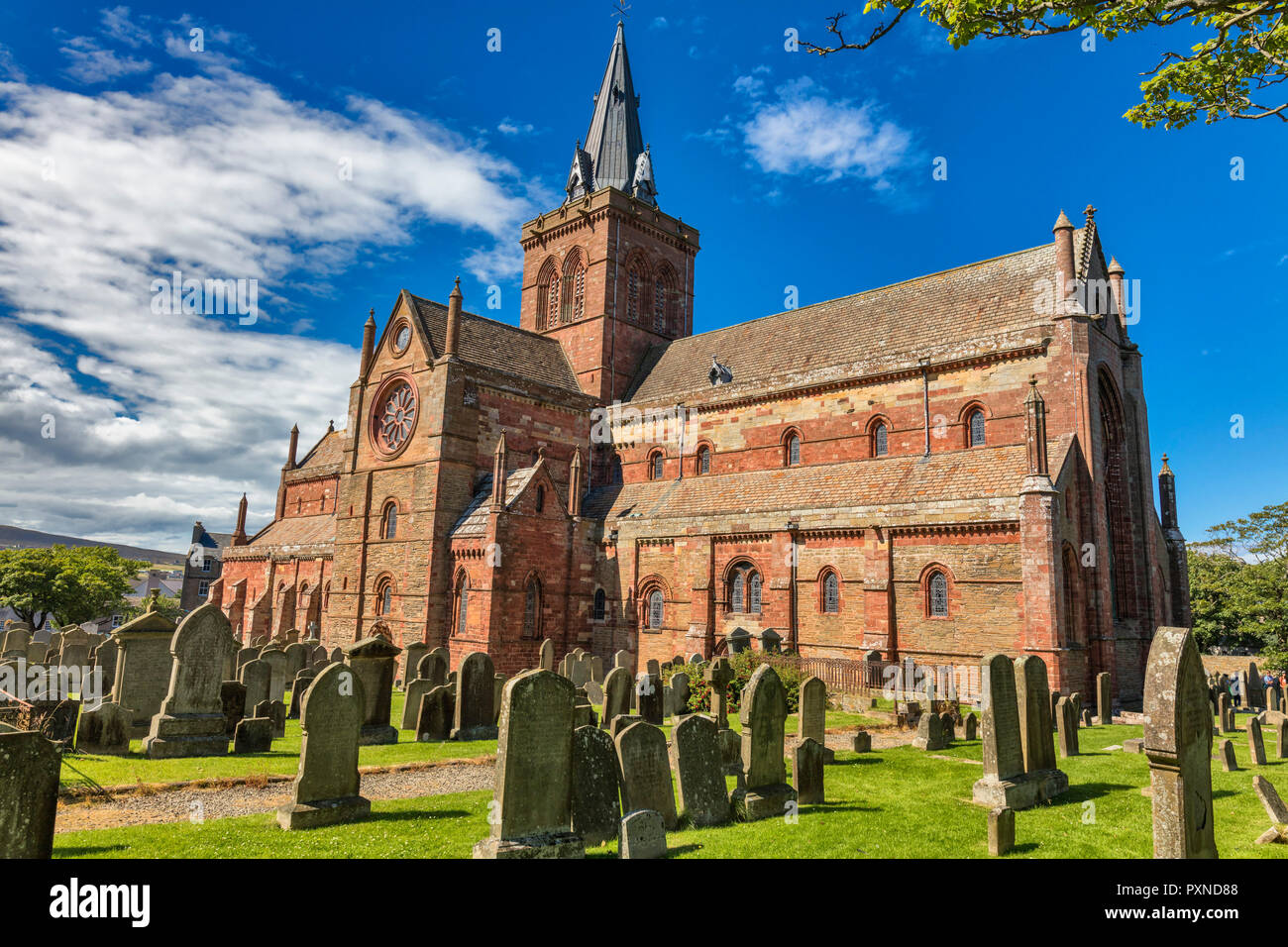 Catedral de San Magnus, Kirkwall, Continental, las islas Orkney, Escocia, Reino Unido Foto de stock