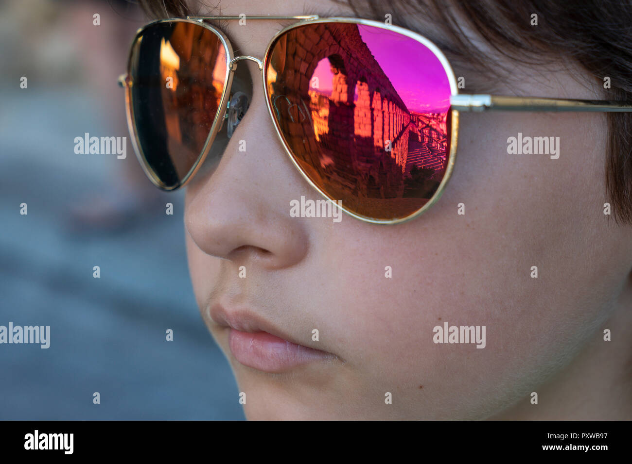 Chicas gafas de de alta resolución - Alamy
