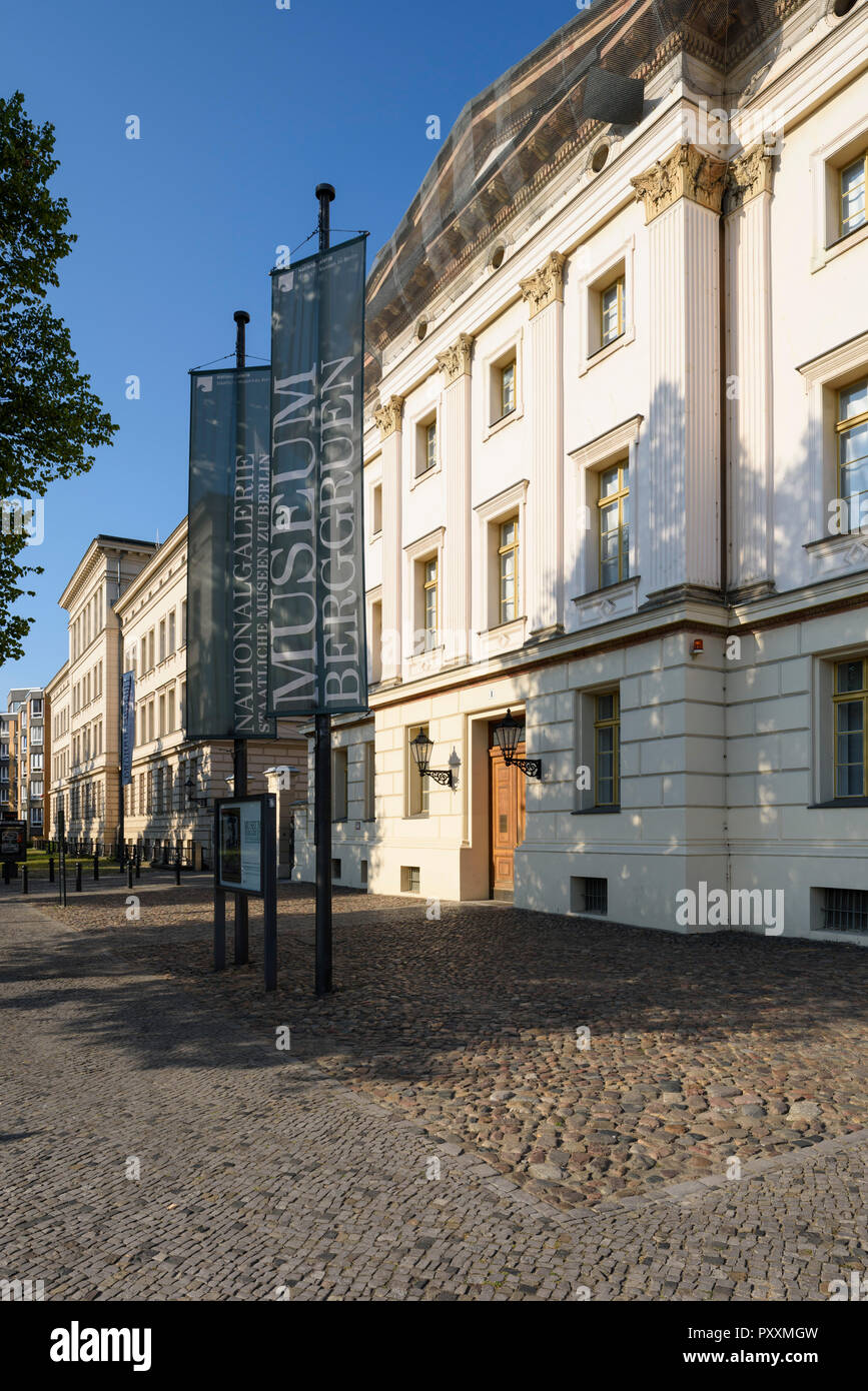 Berlín. Alemania. Exterior del Museo Berggruen (Sammlung Berggruen), Edificio Stüler occidental, Schloßstraße, Charlottenburg. Foto de stock