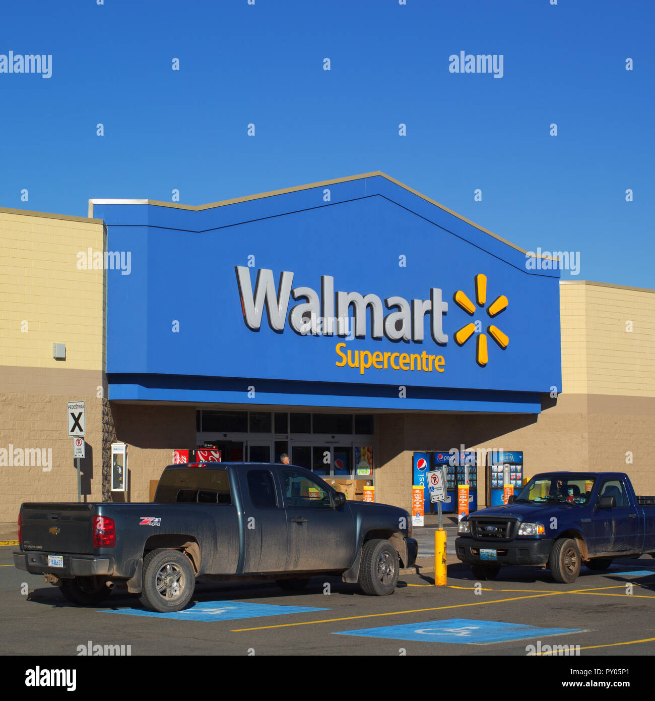 Walmart fotografías e imágenes de alta resolución - Página 14 - Alamy