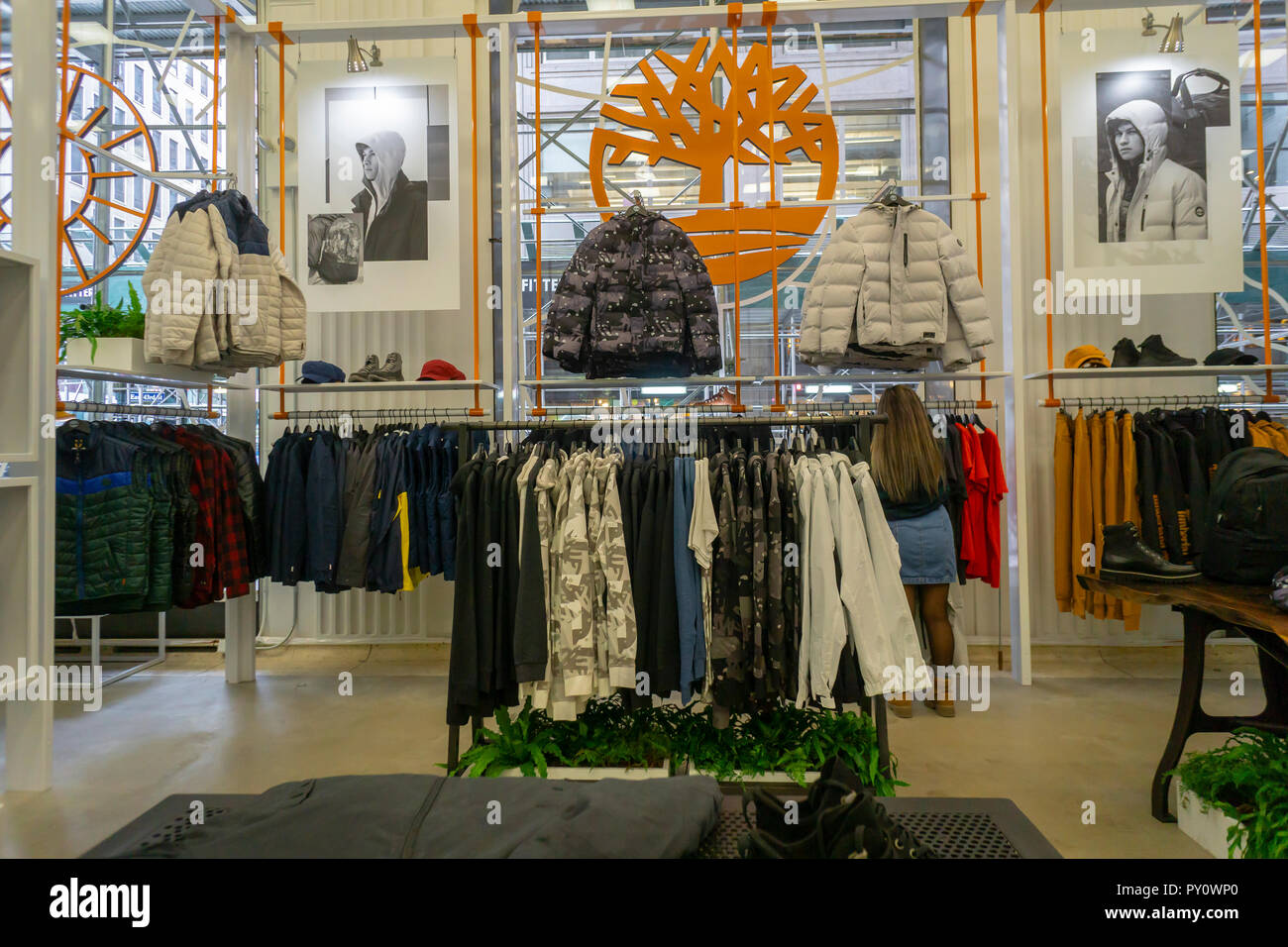 El nuevo buque insignia de Timberland retail store en la Quinta Avenida de  Nueva York el sábado, 20 de octubre de 2018. VF Corp, el padre de Timberland  y un host de