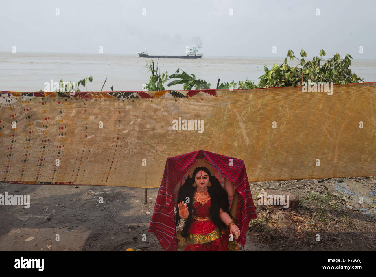 Ganga Idol Fotos E Imagenes De Stock Alamy
