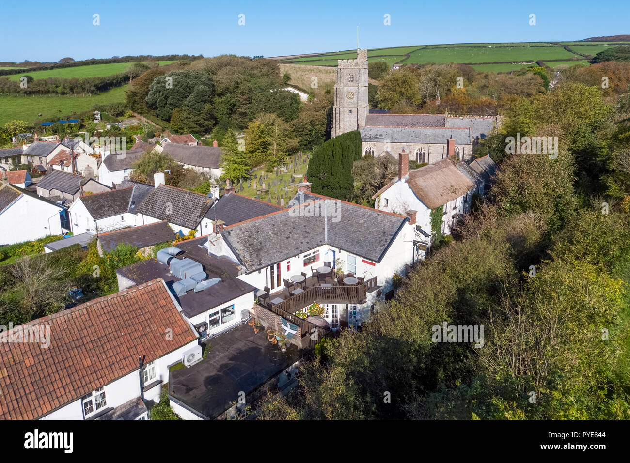 Vista aérea sobre la aldea de Georgham, North Devon, Inglaterra Foto de stock