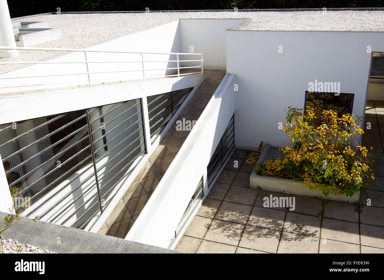Le Corbusiers Iconic Villa Savoye Imagenes De Stock Le