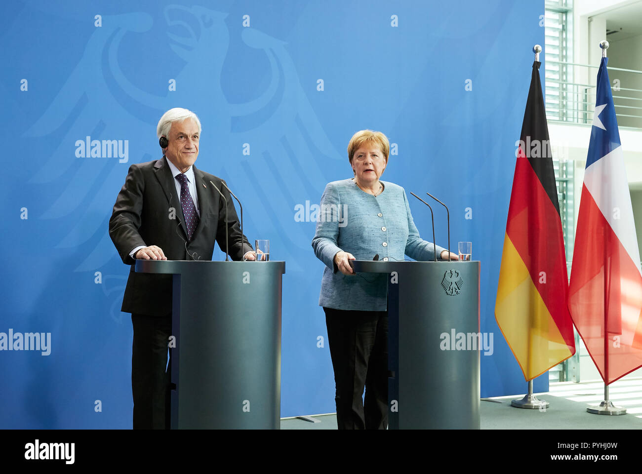 Berlin, Alemania - la Canciller Angela Merkel y el Presidente de la República de Chile, Sebastian Pinera. Foto de stock