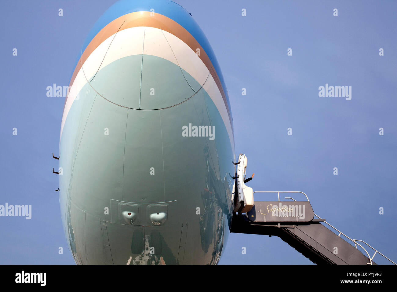 Aeropuerto Internacional Rey Jalid Fotos e Imágenes de stock - Alamy