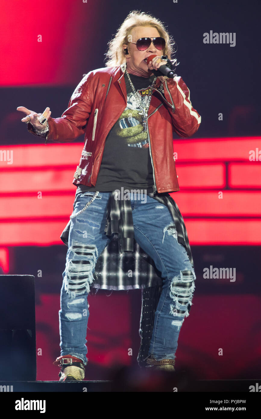 Guns N' Roses actuarán en el No en esta vida gira en el Passeio Marítimo de Algés, en Lisboa, Portugal. Foto de stock