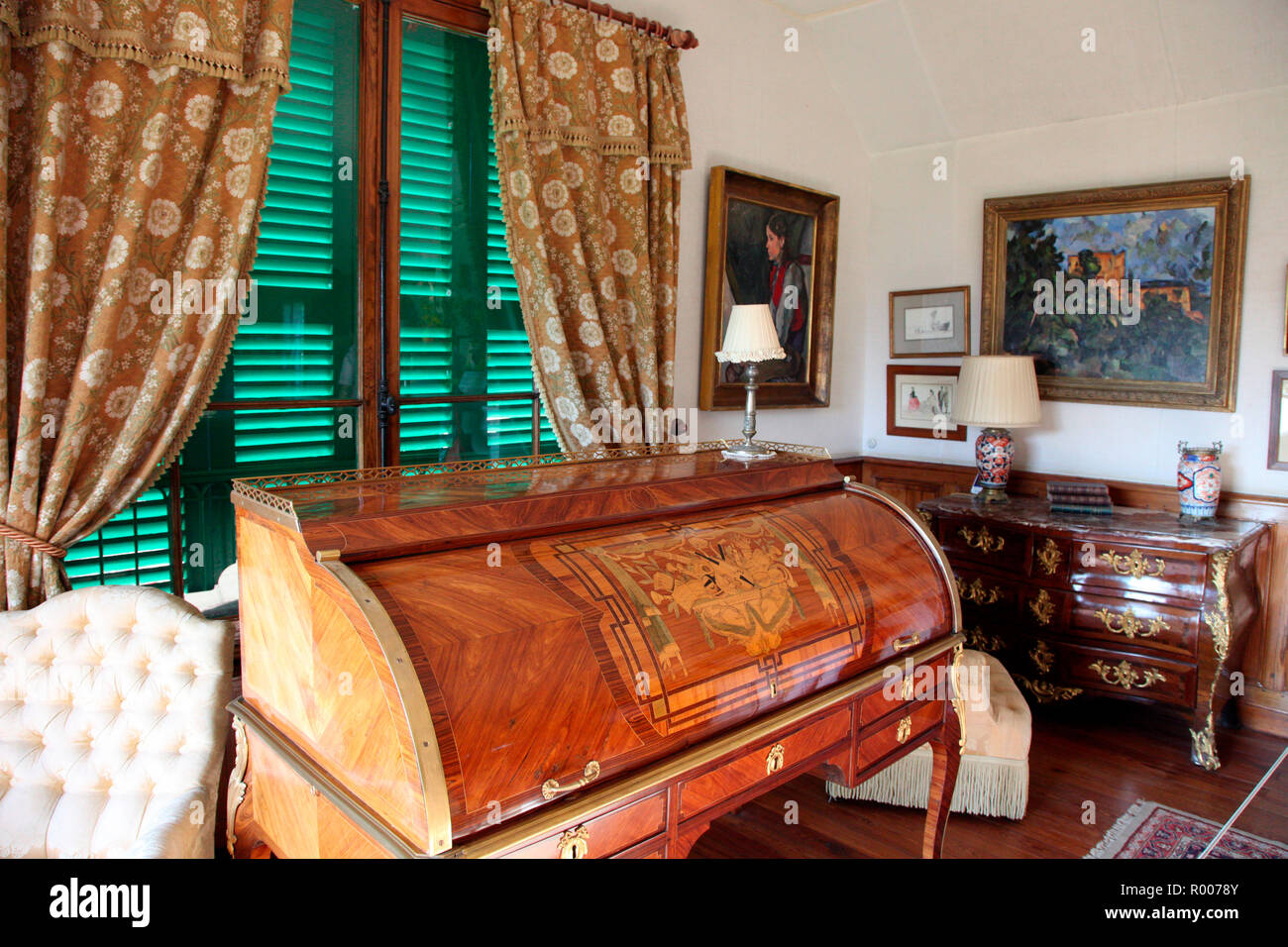 Marquetería tapa corrediza mesa en la casa de Monet, Giverney Foto de stock