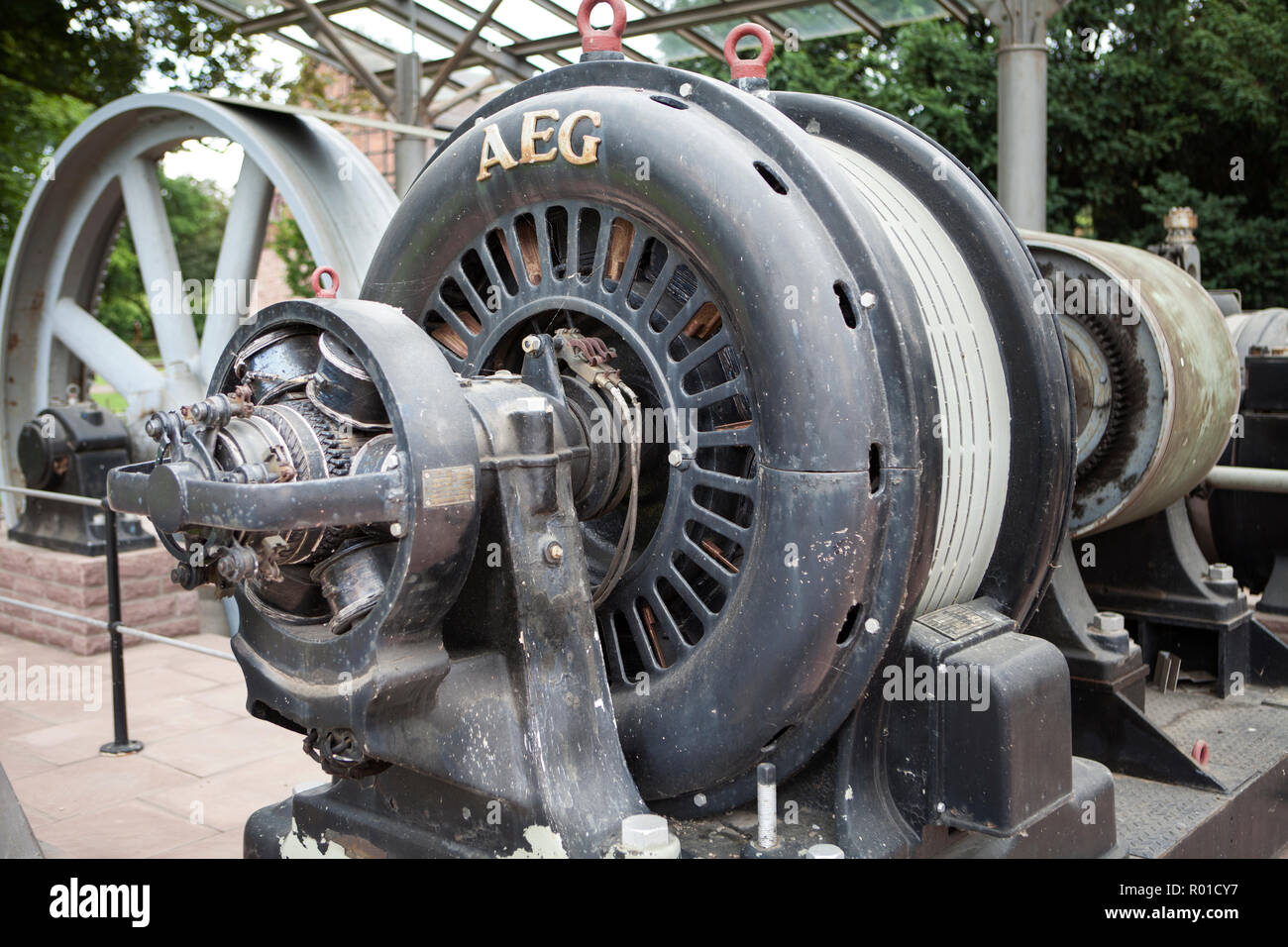 Antigua locomotora de vapor, Bodenwerder, Weserbergland, Baja Sajonia, Alemania, Europa Foto de stock