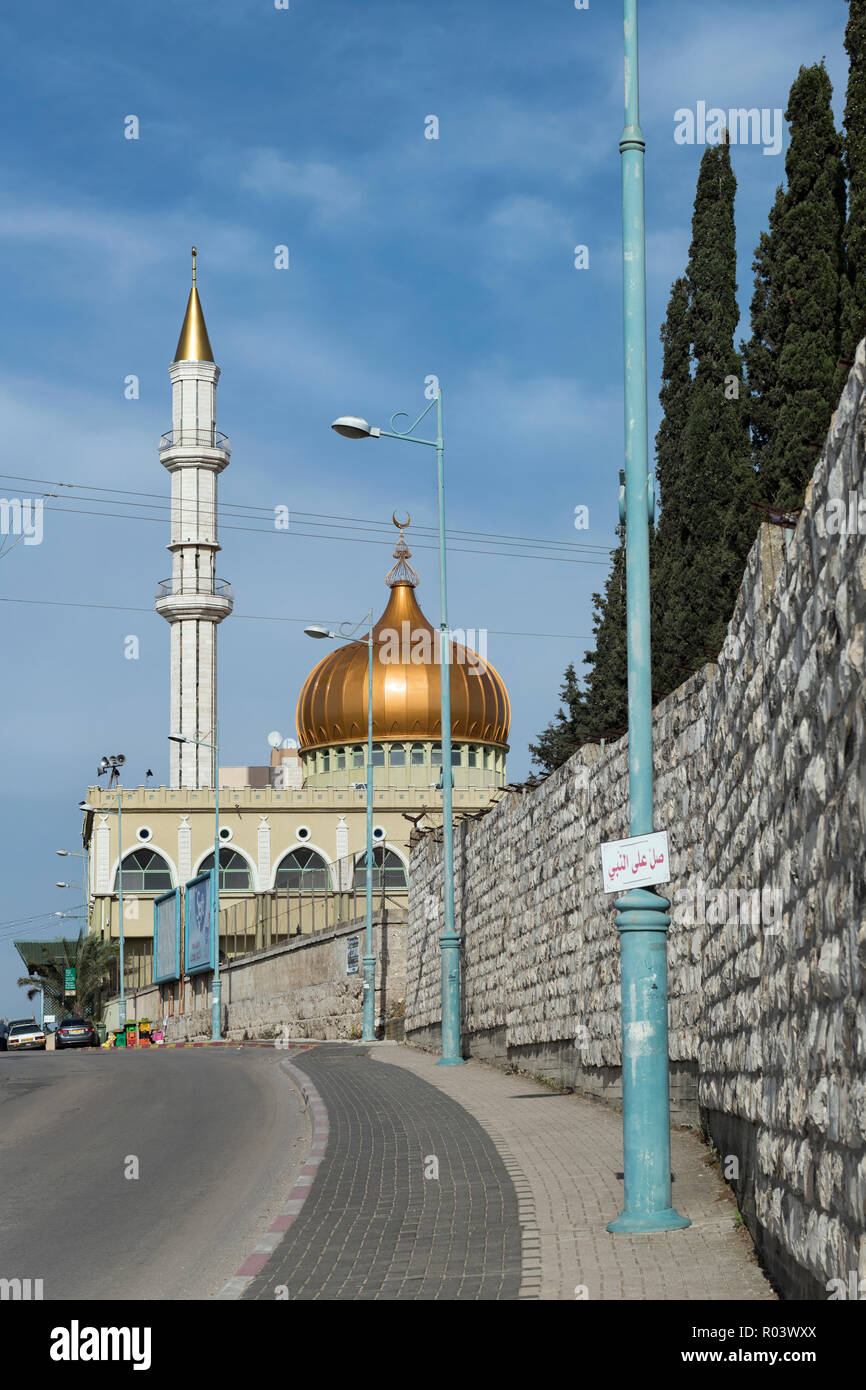 La famosa mezquita de Nabi Saeen en Nazaret, Israel Foto de stock