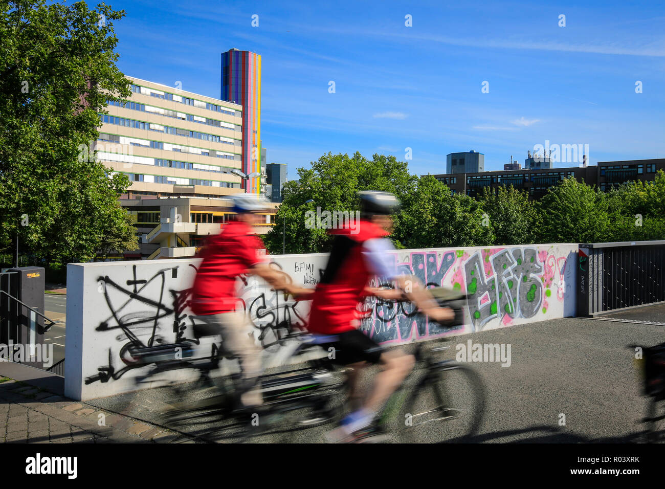Ruhrgebiet Essen, Alemania, el proyecto de desarrollo urbano Gruene Essen Mitte, RS 1 ciclo express road Foto de stock
