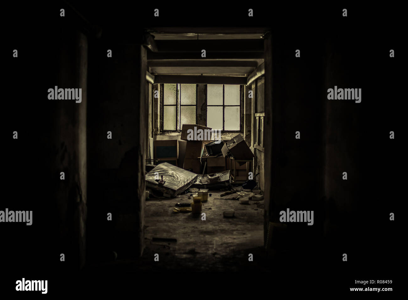 Edificio abandonado de miedo Foto de stock