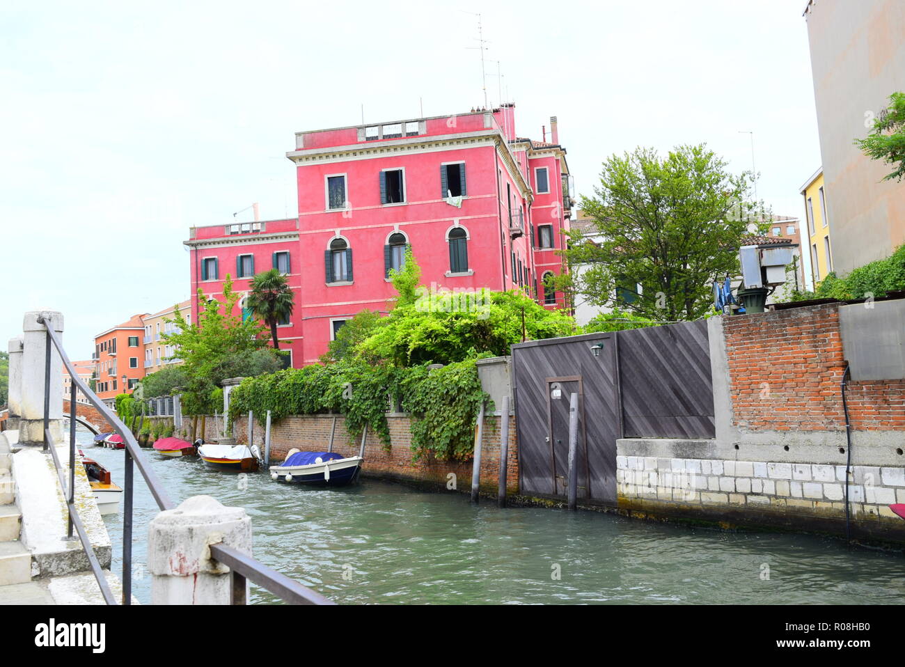 Fotografía DSLR HD de Venecia, Italia. Todas las fotos son tomadas en la auténtica Venecia, Italia. Usted puede ver el Gran Canal, barcos, lugares, edificios. A debe ver Foto de stock