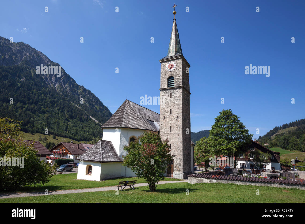 Iglesia de Hinterstein, Bad Hindelang, Oberallgäu, Allgäu, Baviera, Alemania Foto de stock