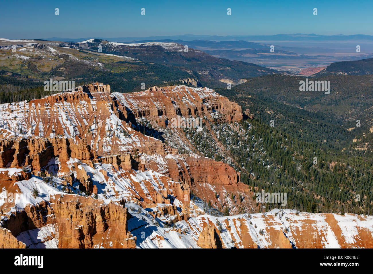 El Cedar Breaks National Monument en invierno, Utah Foto de stock