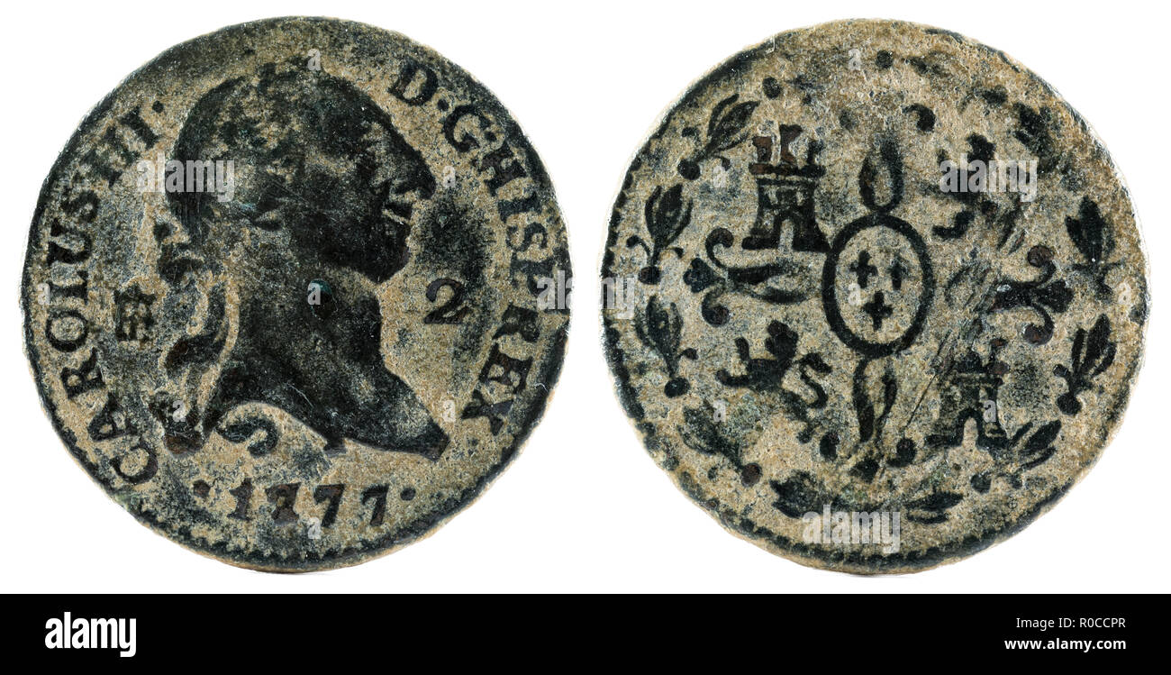 Antigua moneda de cobre española del rey Carlos III. 1777. Acuñado en  Segovia. 2 Maravedis Fotografía de stock - Alamy