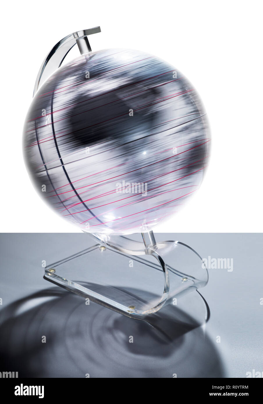 Globo transparente girando a velocidad, Foto de estudio Foto de stock