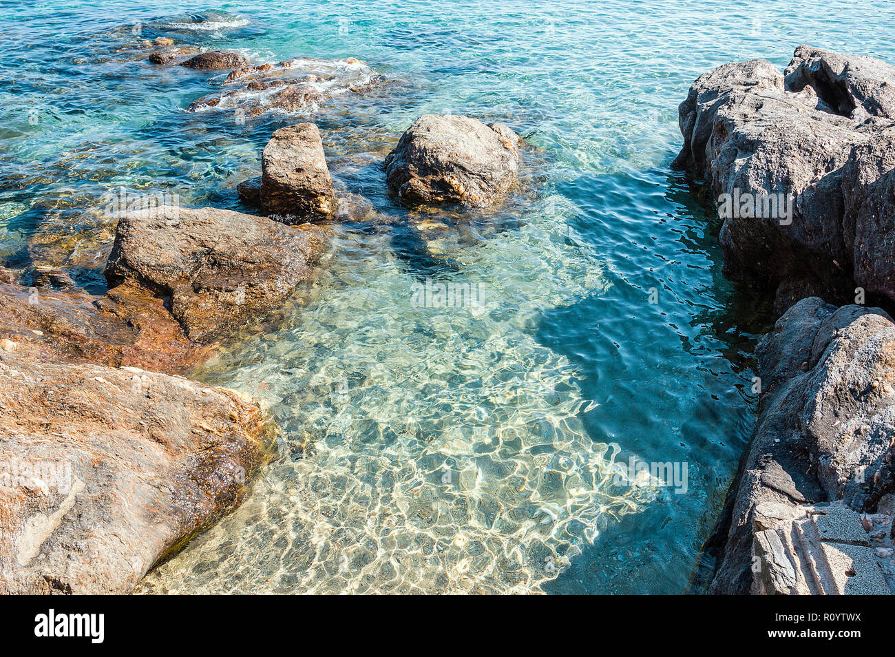 Pramousquier playa y sus claras aguas cristalinas Foto de stock