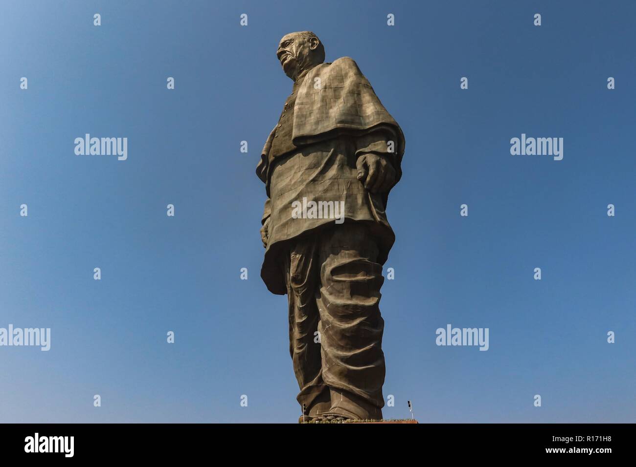 "Tatue de unidad", la estatua más alta del mundo con una altura de 182 metros, el líder de la independencia india Sardar Vallabhai Patel-Narmada//India de Gujarat Foto de stock