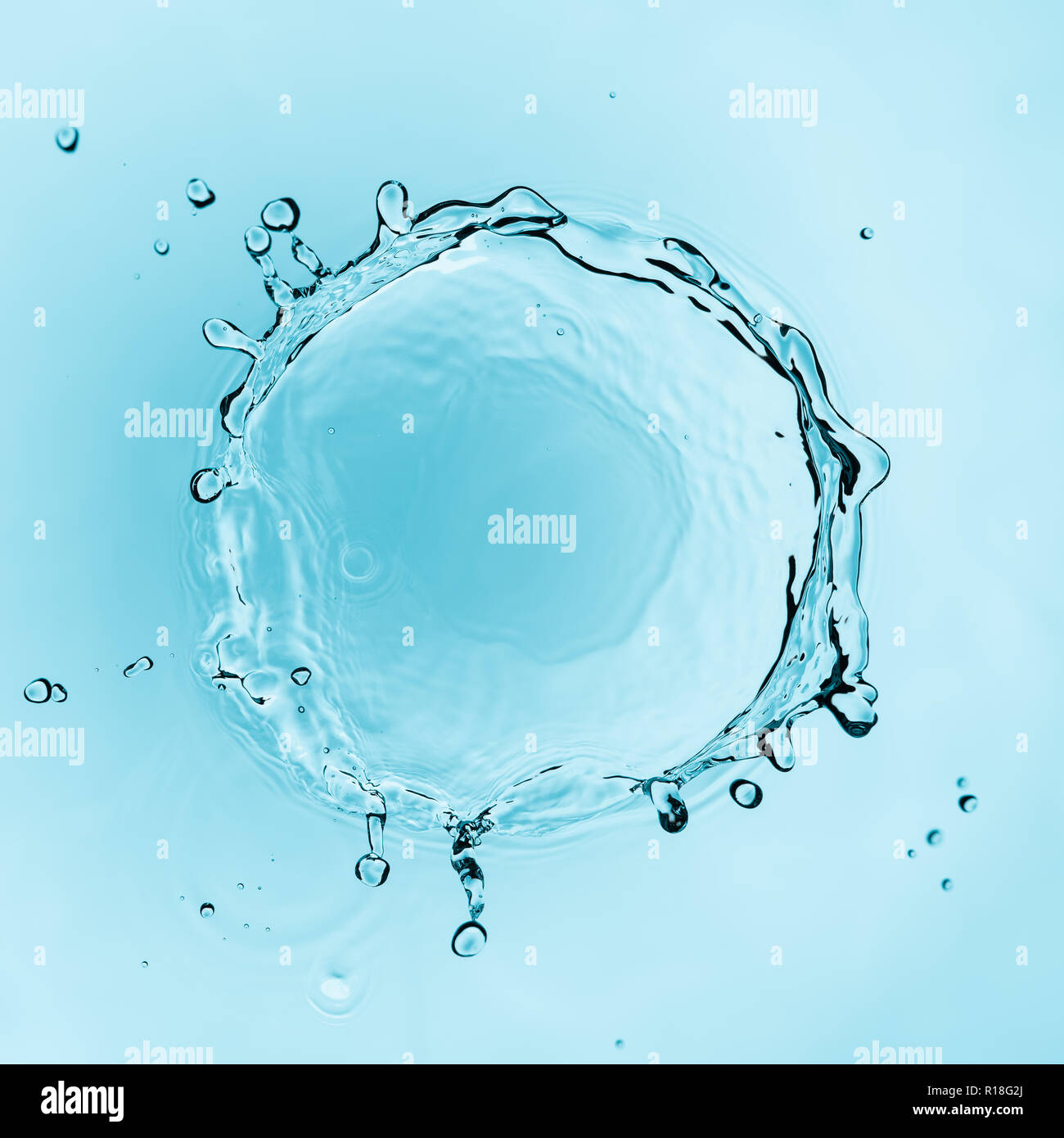 Water Splash closeup desde la vista superior, arte abstracto Foto de stock