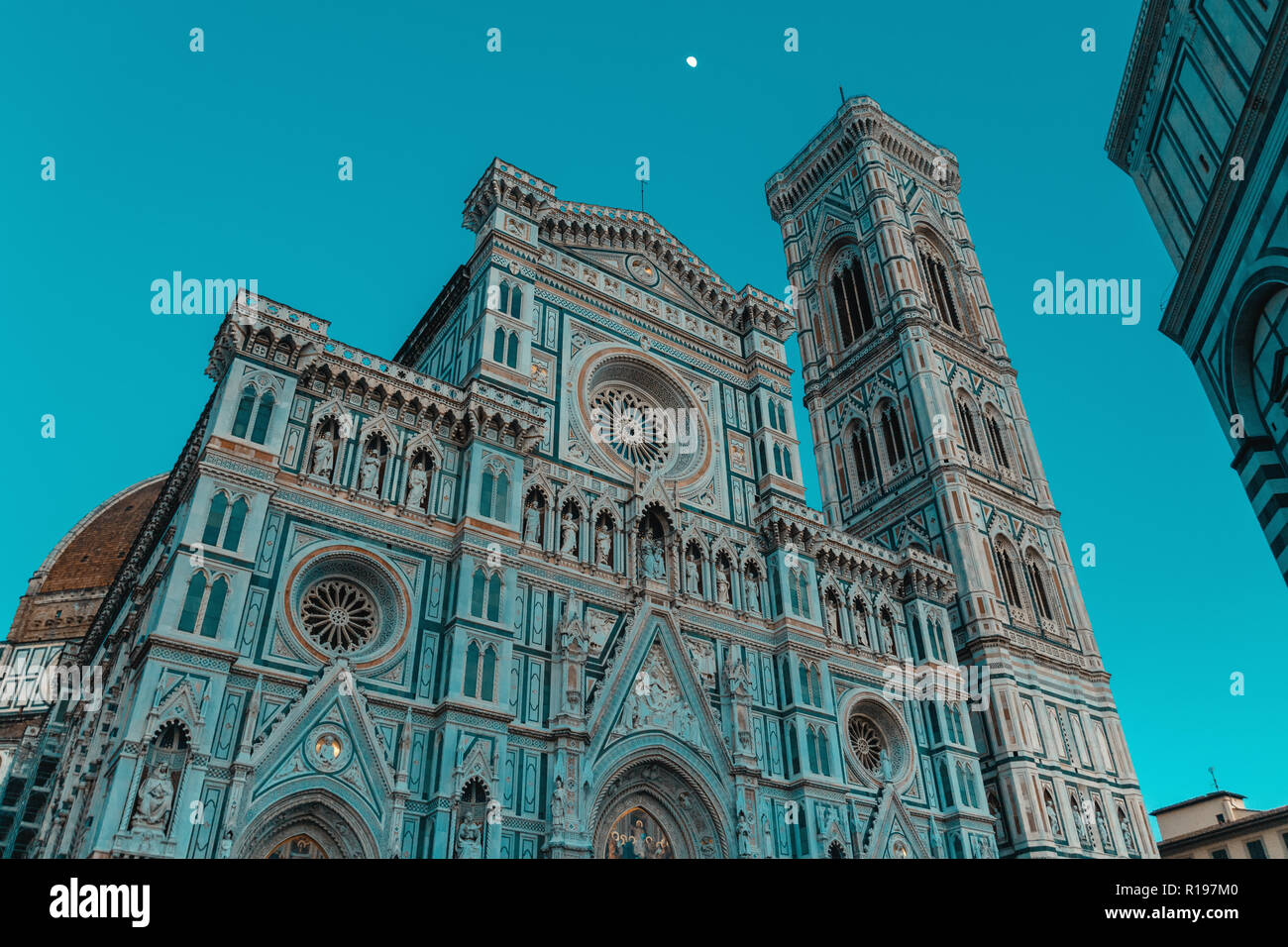 Italia, Florencia - Marzo 26, 2018: iglesia catedral Santa Maria del Fiore, Florencia, Italia, en la luz de la tarde Foto de stock