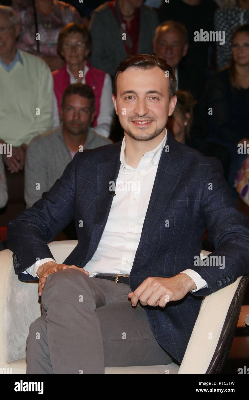 Los huéspedes en el talk show de televisión alemán 'Markus lanz' con: Pablo Ziemiak (Politiker) Donde: Hamburgo, Alemania Cuando: 10 de octubre de 2018 Créditos: Becher/WENN.com Foto de stock