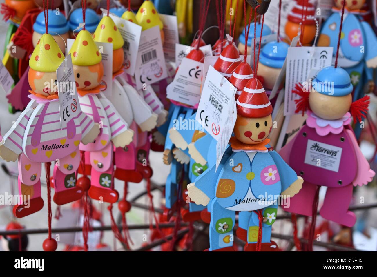 Mallorca souvenirs títeres en la calle Market, Maldemossa, presente desde  el almacén de España, juguetes para niños, precioso regalo de isla, cute  stuff Fotografía de stock - Alamy