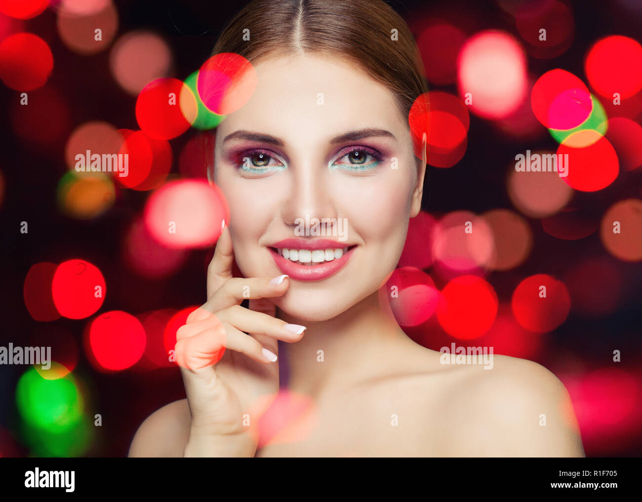 Glitter makeup fotografías e imágenes de alta resolución - Página 5 - Alamy