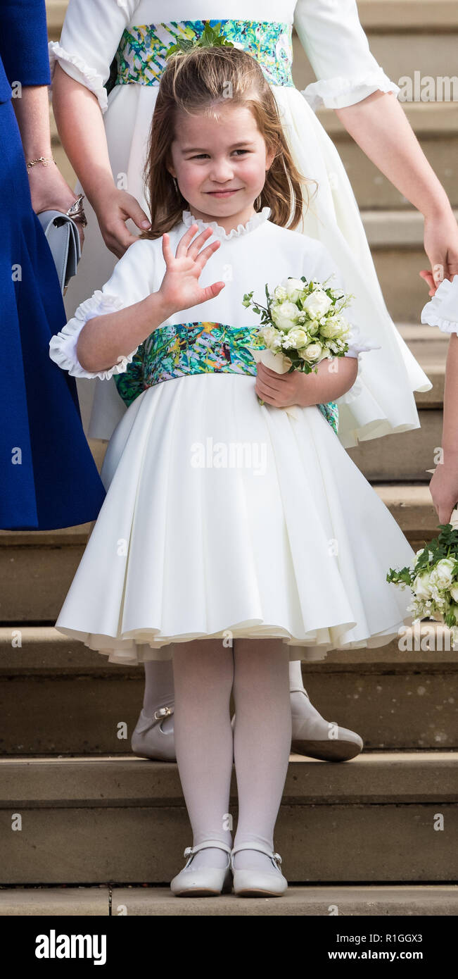 La boda de la princesa Eugenia de York y Jack Brooksbank en Windsor con: Princesa Charlotte donde: Windsor, Reino Unido cuando: 12 de octubre de 2018 Créditos: John Rainford/WENN Foto de stock