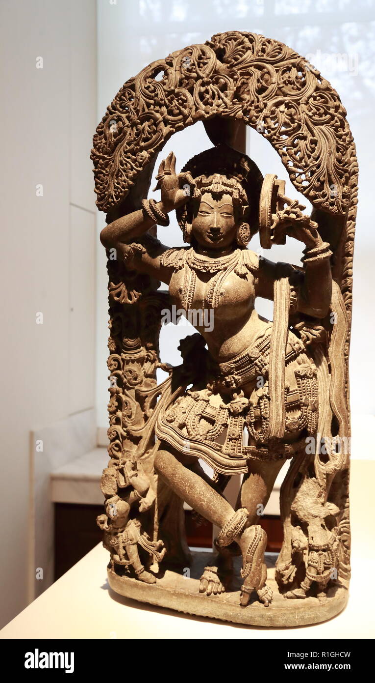 Soporte de piedra la figura del templo Hoysala en el Museo Británico, Londres, Reino Unido. Foto de stock
