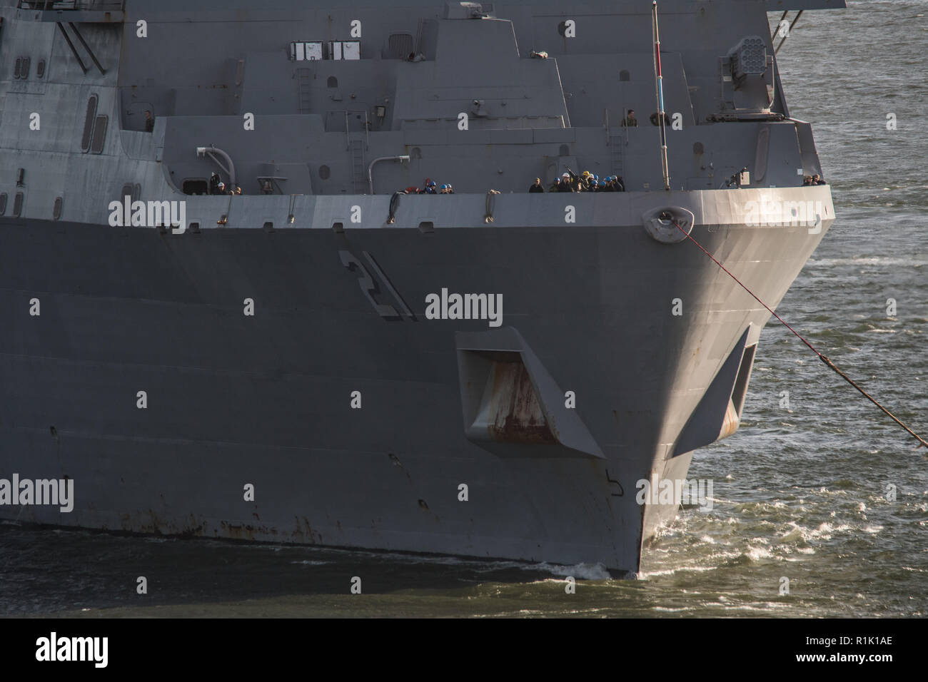 Plymouth, Reino Unido, 13 de noviembre de 2018. Hoy, por primera vez, USS New York empotran en Plymouth después de completar el ejercicio Trident coyuntura a principios de este mes. Crédito: Sam Whitfield - Ultimate Shot/Alamy Live News Foto de stock