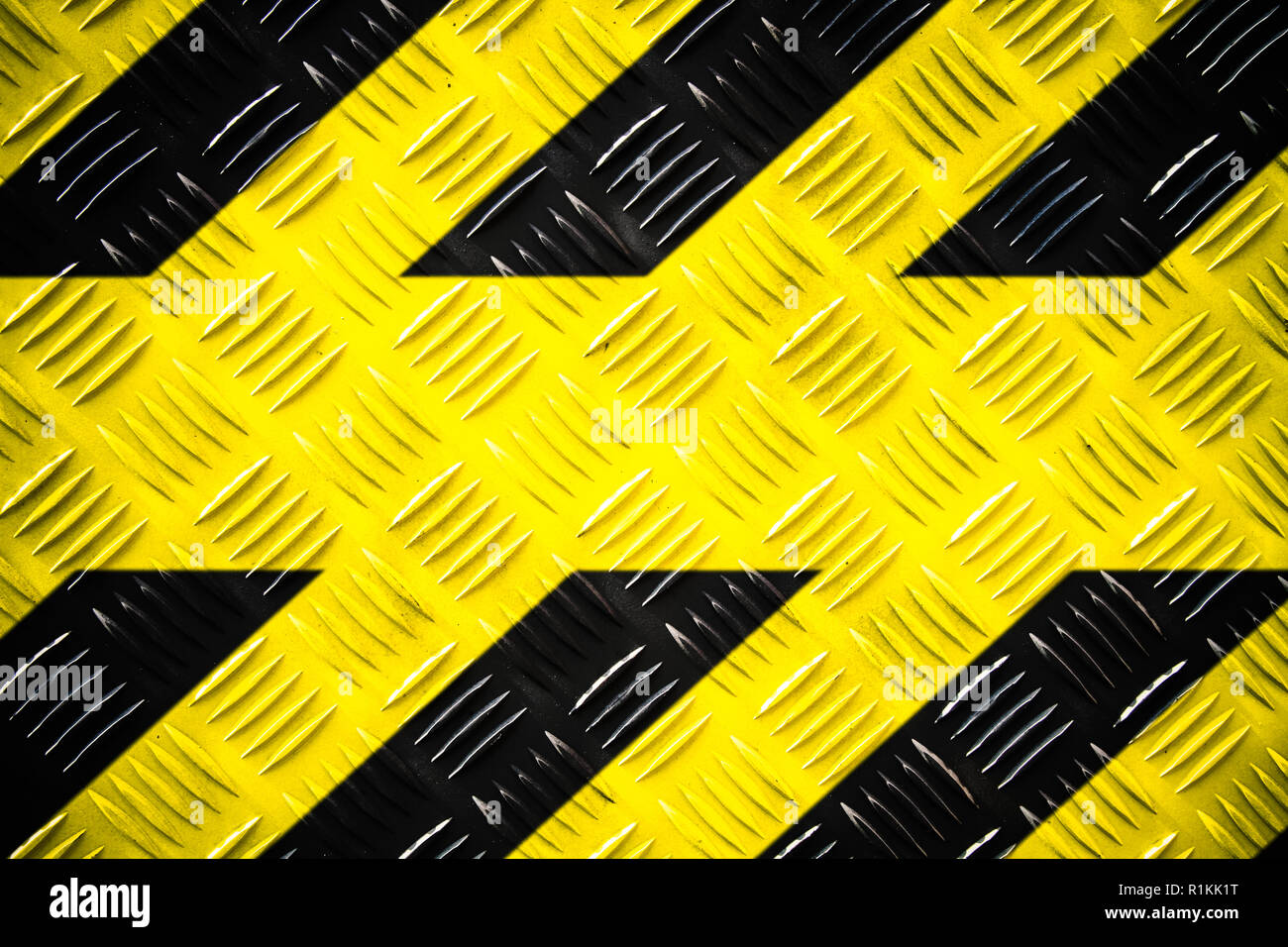 Metal plate background hazard stripes fotografías e imágenes de alta