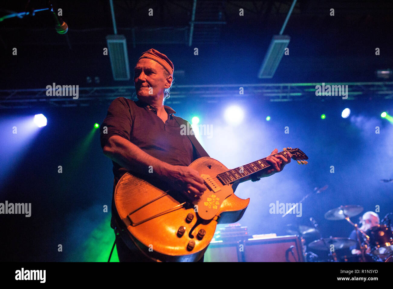 Matar broma (guitarrista Geordie Walker) - 4 Nov 2018 - Instituto de Northumbria Newcastle Foto de stock