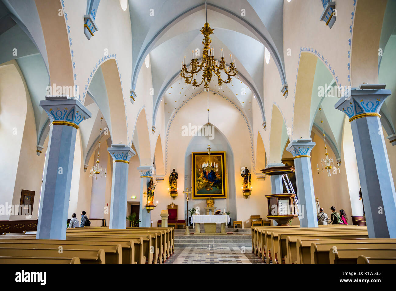 Basílica de san pedro y san pablo fotografías e imágenes de alta