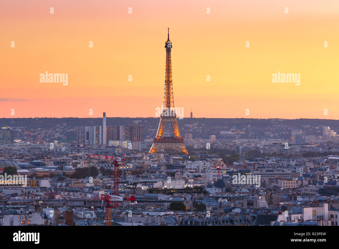 Amanecer en paris fotografías e imágenes de alta resolución Alamy