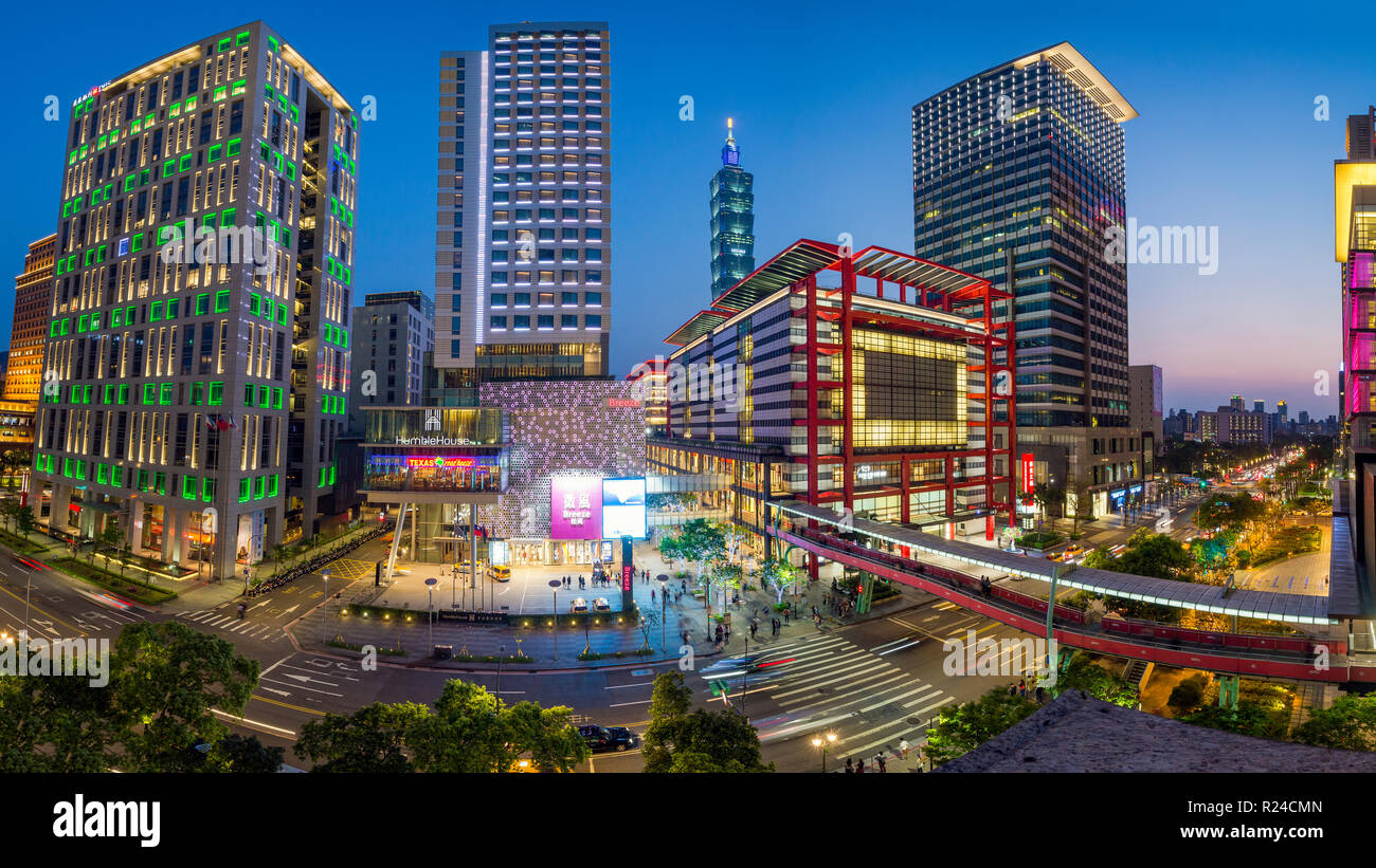 Xinyi Downtown District, el principal distrito comercial y financiero, Taipei, Taiwán, Asia Foto de stock