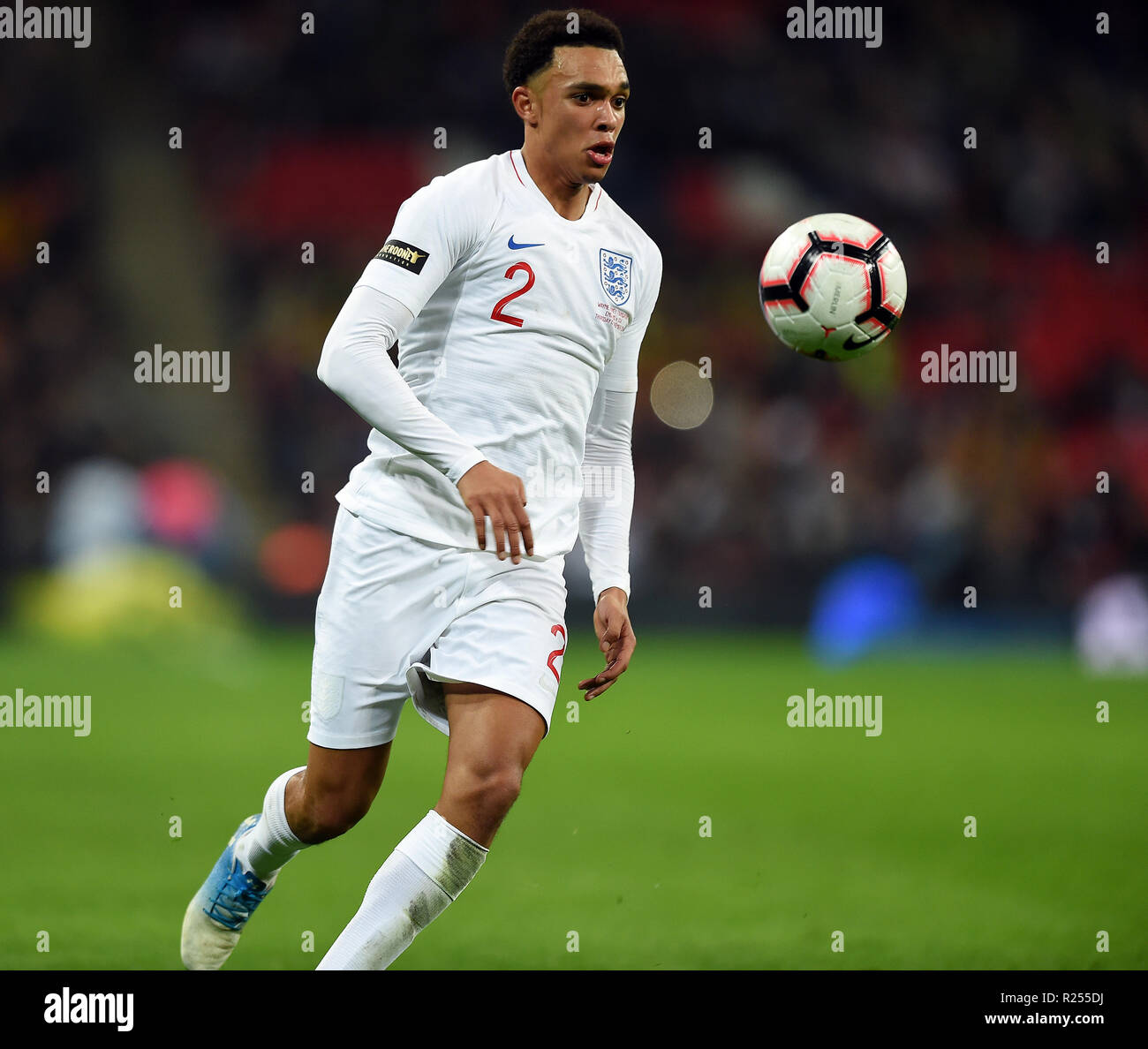 Trent Alexander Arnold DE INGLATERRA INGLATERRA INGLATERRA, EE.UU. V V USA, amistoso internacional 15 de noviembre de 2018 GBD13010 amistoso internacional estrictamente sólo para uso editorial. Si el jugador o jugadores, representado en esta imagen es/está jugando para un club inglés o el equipo nacional de Inglaterra. Entonces esta imagen sólo podrán ser utilizados para fines editoriales. Uso no comercial. Los siguientes usos son también restringida INCLUSO SI EN UN CONTEXTO EDITORIAL: utilizar en conjunción con, o parte de cualquier no autorizado audio, video, datos, listas de sujecin, club/Liga logotipos, apuestas, juegos o cualquier 'live' de servicios. También Restr Foto de stock