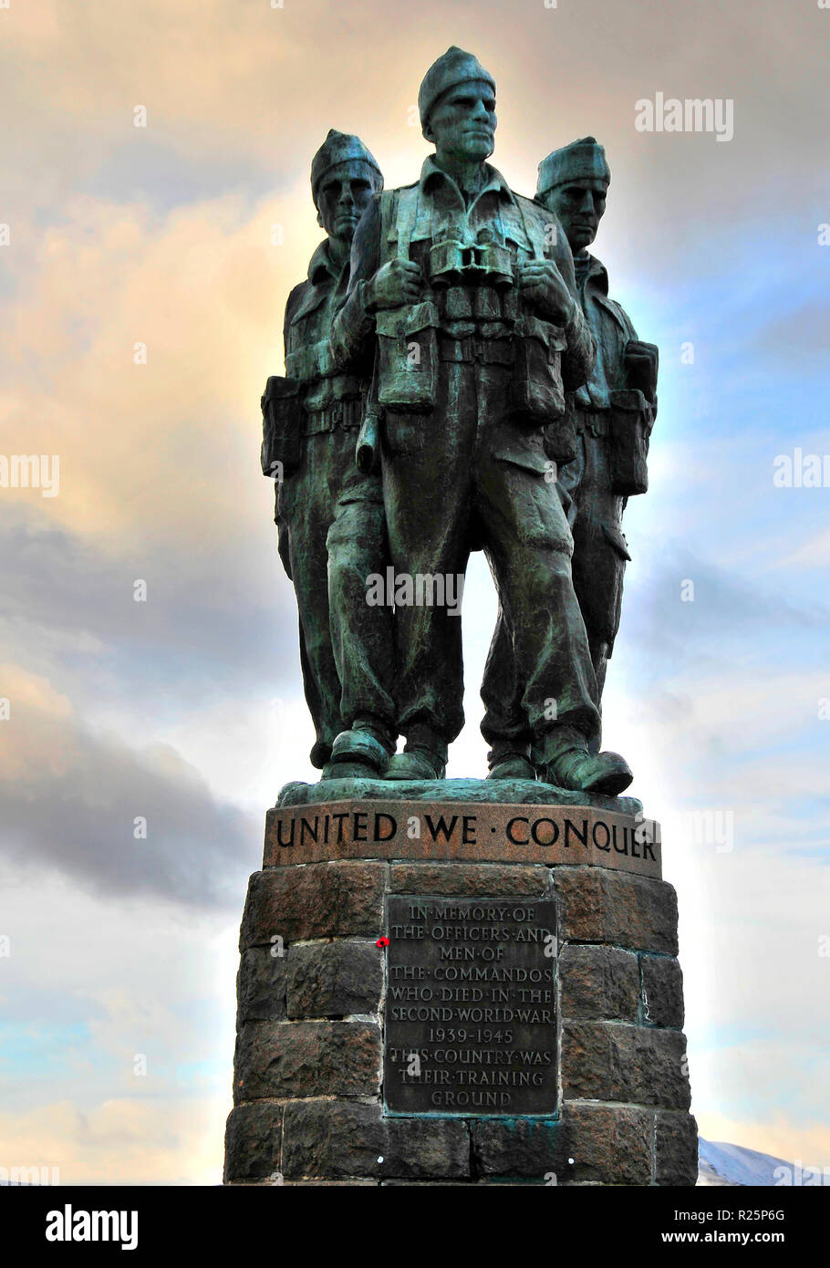 Commando Memorial Bridge Spean Escocia esta fue su campo de entrenamiento donde estaban dispuestos a convertirse en uno de los más las fuerzas especiales de elite . Foto de stock