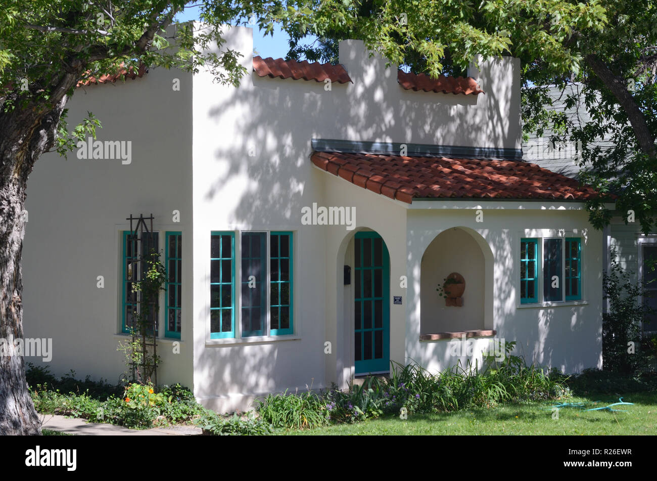 Casa estilo nuevo mexico fotografías e imágenes de alta resolución - Alamy
