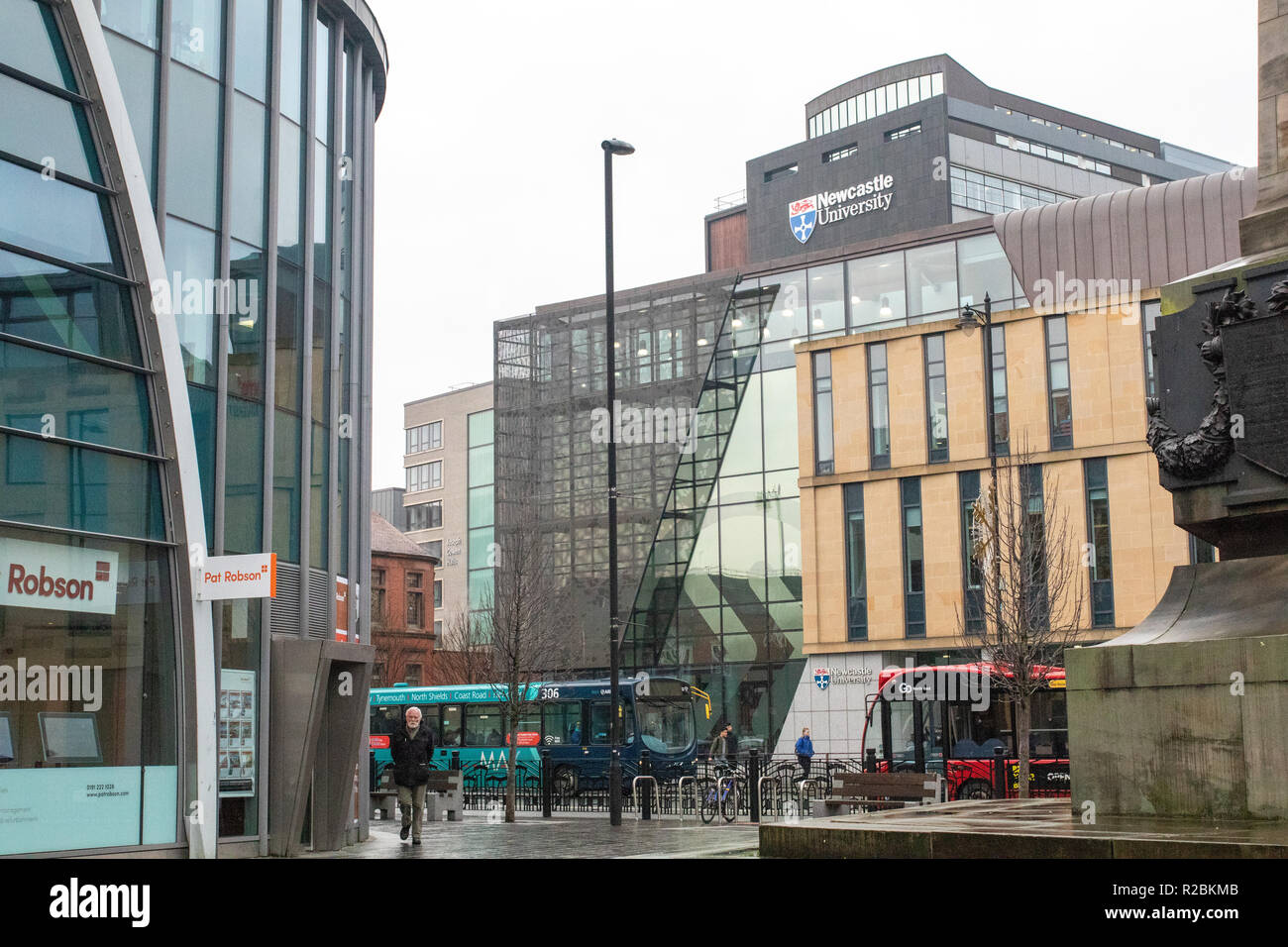 Newcastle upon Tyne/Inglaterra - 10 de enero de 2018: La Universidad de Newcastle desde el Haymarket Foto de stock