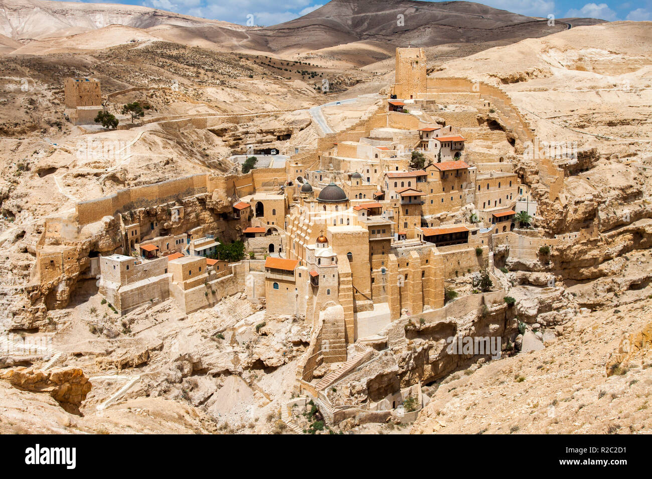 Lavra Santo de San Sabbas, Mar Saba, monasterio cristiano ortodoxo oriental domina el Valle Kidron. Ribera Occidental, Palestina, Israel. Foto de stock
