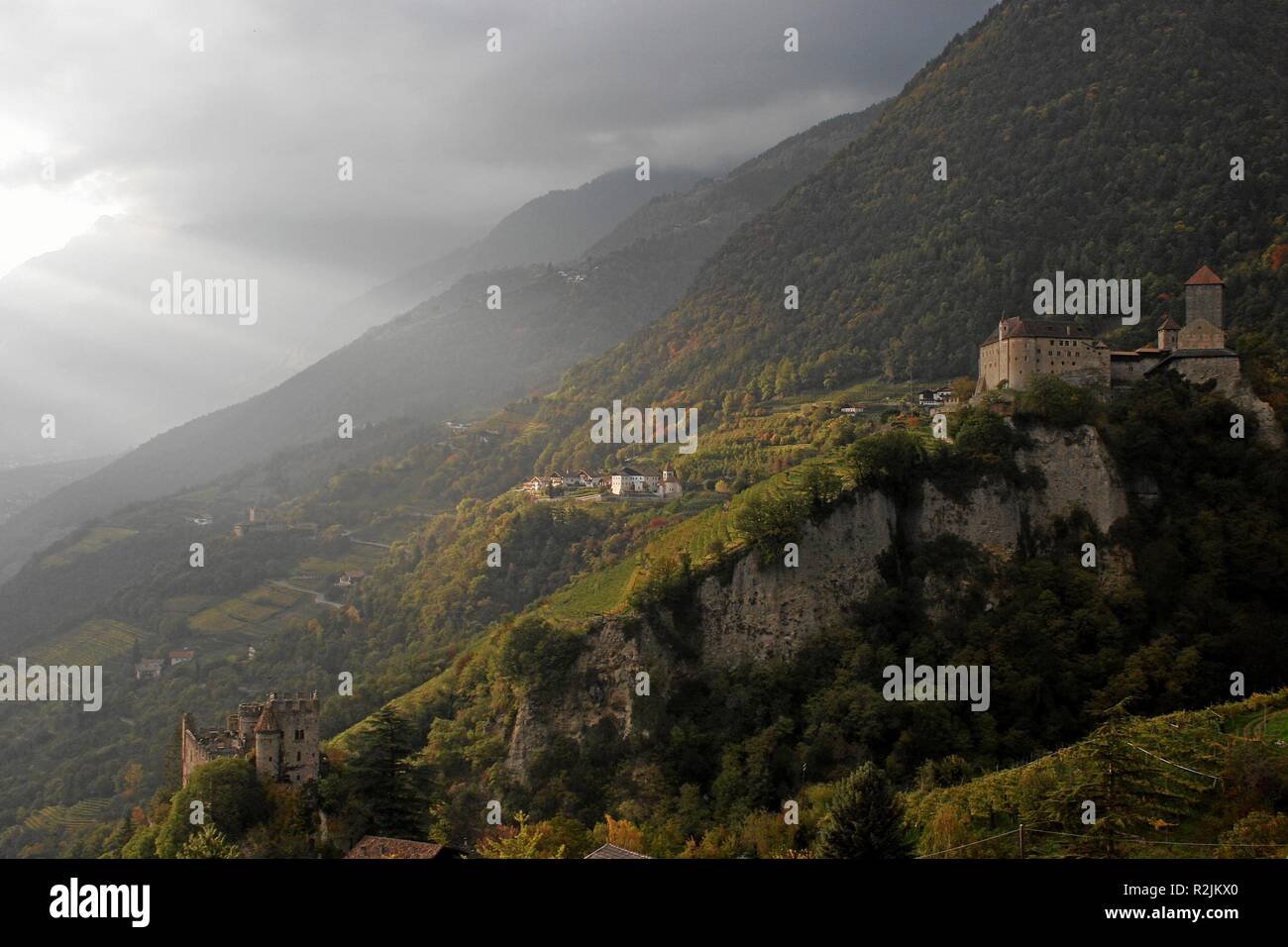 Castillo Tirol Foto de stock