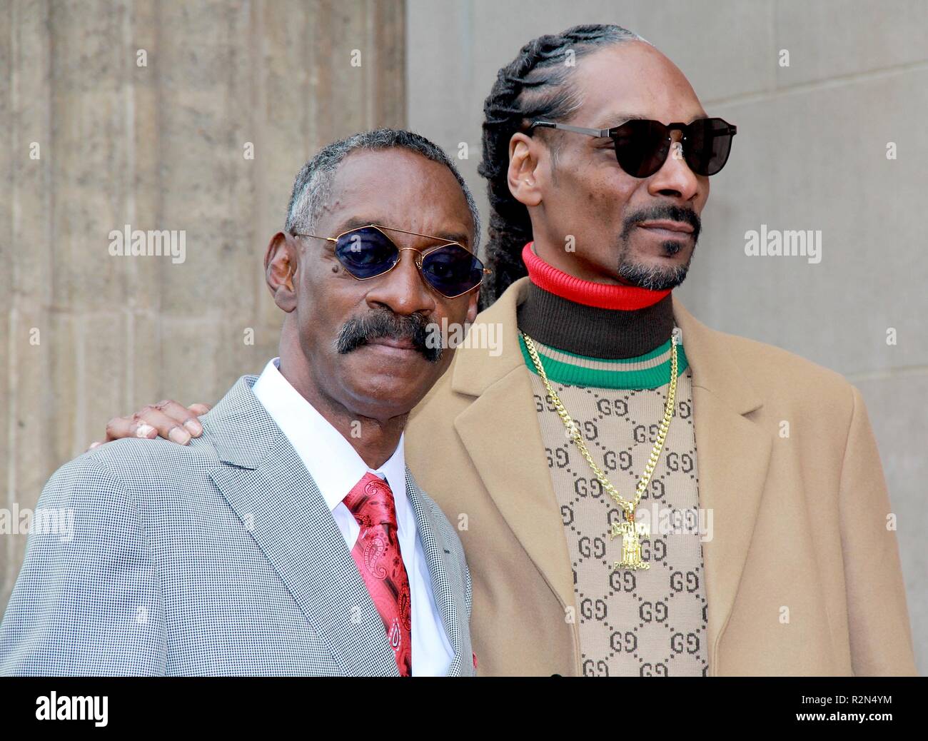 Snoop dogg padre fotografías e imágenes de alta resolución Alamy
