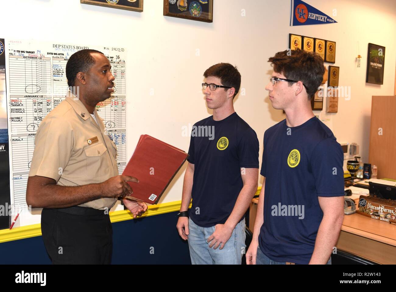 Proceso de adoctrinamiento fotografías e imágenes de alta resolución